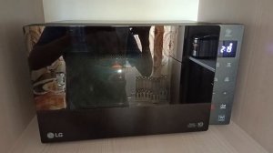 Микроволновая печь LG MW23W35GIB черный