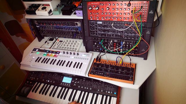 Ambient Arpeggio Meditation - dawless jam feat. Behringer Pro-1, Crave, Model D, Neutron, Deepmind смотреть онлайн