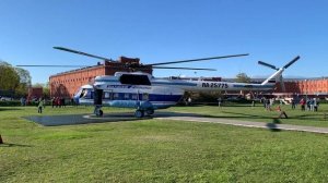 Взлет Ми-8Т от Петропавловской Крепости
