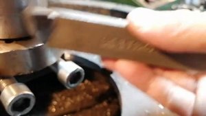 Заточка резца на удар. Расточка на фрезерном.