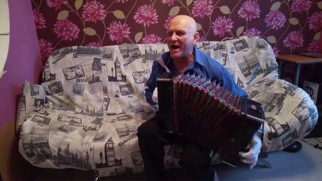 Весёлая музыка.