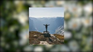 Почему НЕ СТОИТ играть в Бесконечное Лето (БЕЗ СПОЙЛЕРОВ)