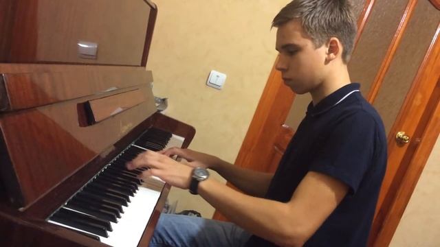 Лично сочинённое произведение на фортепиано.(Музыка) смотреть онлайн