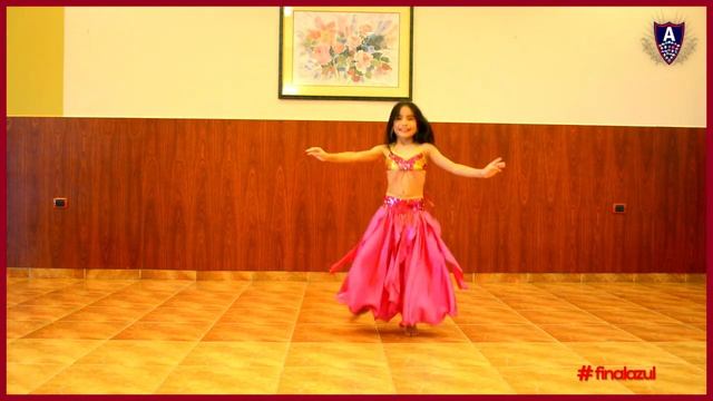 DANZAS ARABES BELLYDANCE – SOLISTA INFANTIL - ALISON SANCHEZ ENAMORADO - ATTITUDES BALLET STUDI смотреть онлайн