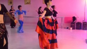 Chinese bellydance school/ Китаянки танцуют "фламенко"