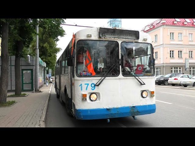 Троллейбус Екатеринбурга ЗиУ-682Г [Г00] №179 маршрут №6 на остановке "Федерация профсоюзов"
