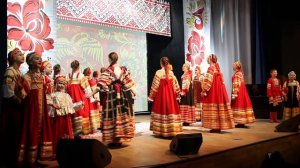 Ансамбль народной песни Оконце (г.Москва)_Вейся хмелюшка