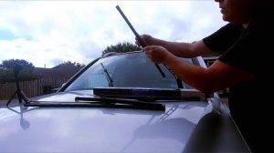 DIYN5 - Mercedes GLK/ C-Class 2008-2015 Wiper Blade Replacement DIY