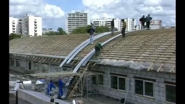 Прокат панелей арочной формы на станке СФП-700 смотреть онлайн