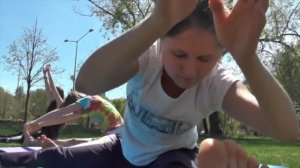 Кундалини йога с Чандрой Каур в парках Москвы. Лето 2015