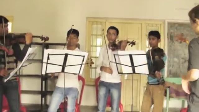 Kolkata Youth Orchestra and Keys of Change: On the Road to the Stage смотреть онлайн