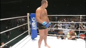 FEDOR EMELIANENKO VS NAOYA OGAWA BACKSTAGE FOOTAGE   PRIDE FINAL CONFLICT 2004