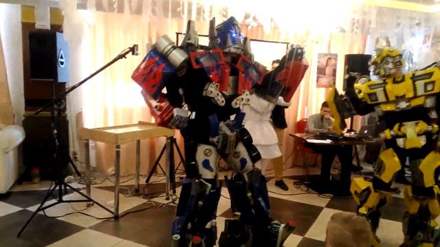 Роботы-трансформеры Огромные #БАМБЛБИ смотреть онлайн