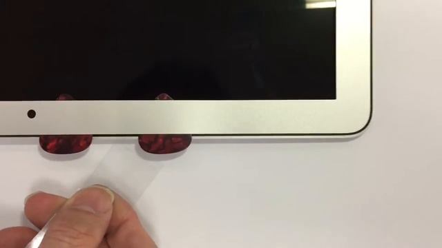 MacBook Air 13" A1369/A1466 Take apart Front Bezel Replacement Episode 1/3 смотреть онлайн