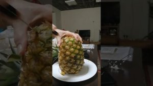Пробуем чистить ананас дольками! Эксперемент??