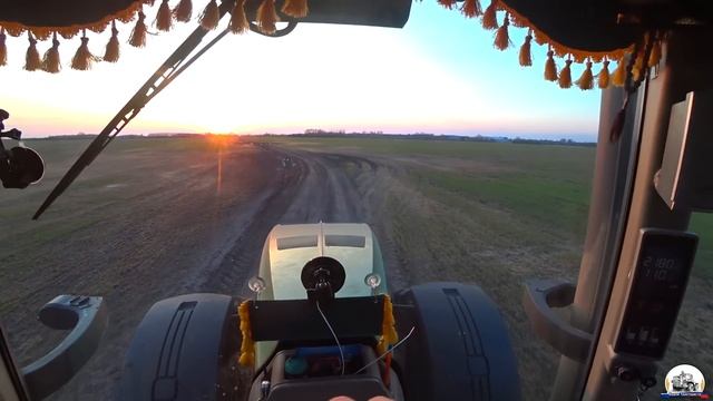 Меняю бороны на "компактор" Swifter c «тюнингом». Культивация на John Deere 8335R.
