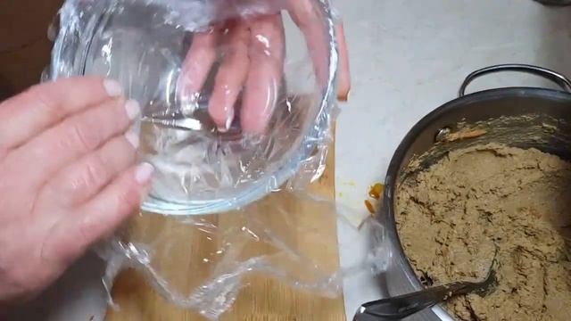 Ну, очень вкусный паштет из куриной печени.
