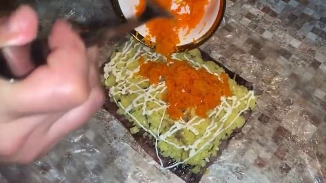 Закуска из сельди на Новый год. Рулет из сельди.