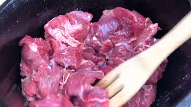 Очень мягкая тушеная говядина в масле. Тает во рту!