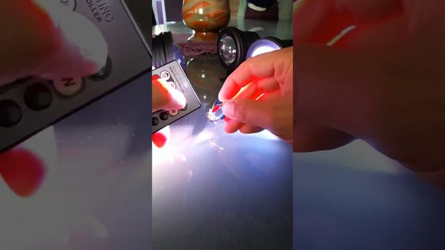 RGB LED Spotlight freez on white color смотреть онлайн