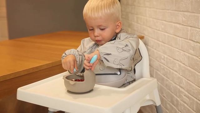 Детская силиконовая тарелка для кормления на присоске для каши и супа 380мл