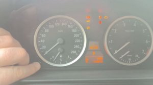 BMW E60 5 SERIES  КАК ПОСМОТРЕТЬ ТЕМПЕРАТУРУ АНТИФРИЗА.