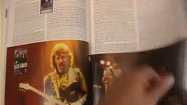 Left handed guitar: left hand guitar players Red Volume смотреть онлайн