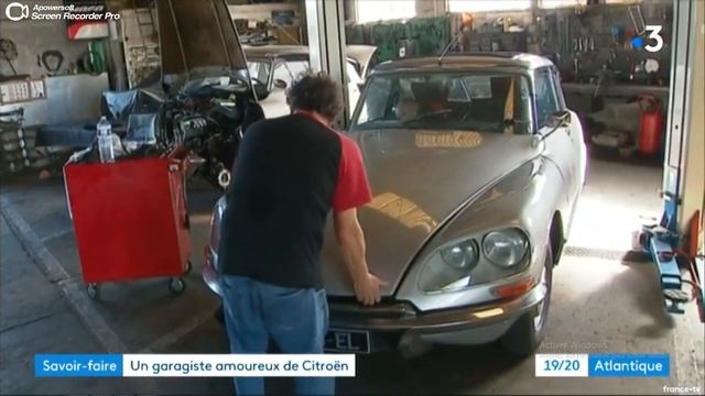 Reportage France 3 Poitou Charente du garage Marchesseau spécialiste DS et Citroën de collection