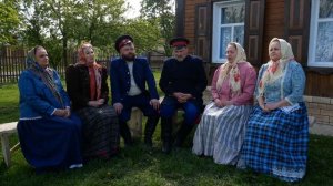 Ансамбль старинной казачьей песни "Бузулук"  - "У меня перед окном расцветала сирень"