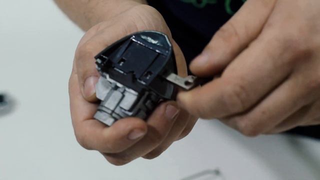 Как открыть Mercedes??? смотреть онлайн