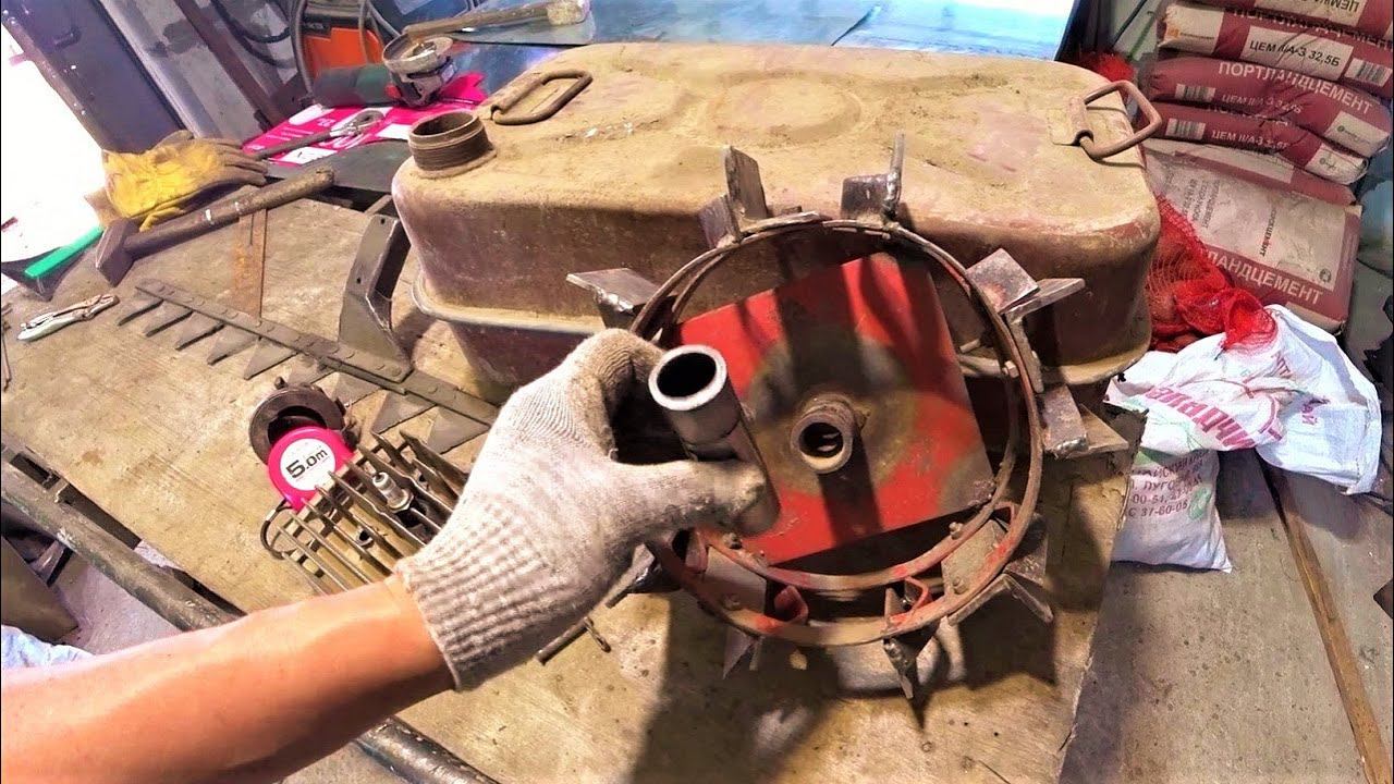 Про самодельные ежи для окучки, и разные мелкие ремонтные дела в гараже. смотреть онлайн