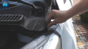 Установка амортизаторов капота на Ford Kuga 2 / Форд Куга 2