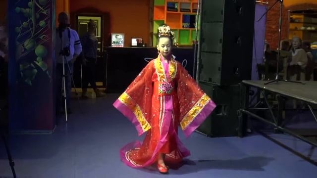 София Дун  -  фотомодель, модель