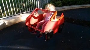 НАСТЯ ИГРАЕТ НА ДЕТСКОЙ ПЛОЩАДКЕ. Like Nastya. Настя Лайк