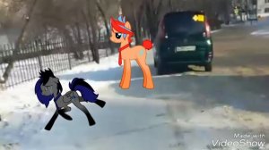 Пони клип "Она тебя не любит"