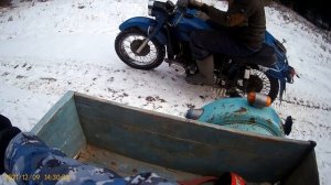 (ЧАСТЬ 1) Покатушки Иж планета 3 и два Урала по лесу зимой!