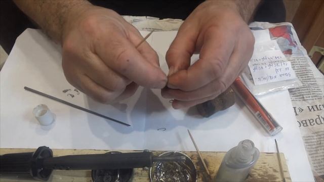 Самодельная мормышка личинка с хвостиком. смотреть онлайн