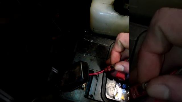 32V предохранитель против оригинального автомобильного.mp4 смотреть онлайн