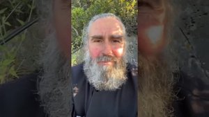 О снах, благодати и любви к себе. Запись прямого эфира от 02.06.22. Монах Андроник. Афон