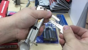 Виды ключей для дверных замков / Сервис по дверям: https://door-services.ru