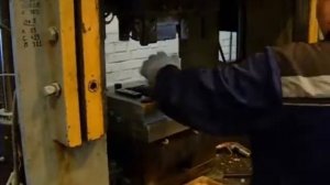 Прессование полиэфирного премикса DMC