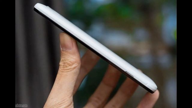 LG AKA Unboxing and Review смотреть онлайн