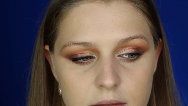 Палетка Charlotte Tilbury Darling Look | Пудра Houglass | База под тени Urban Decay смотреть онлайн