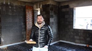 Монолитная лестница и полы по грунту. Как построить дом. Выпуск 9