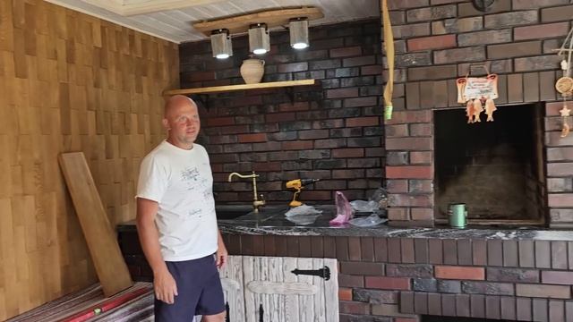 Лето-лучшая пора, но чтоб им насладиться, то надо и потрудиться. Летний день на лесном хуторе. смотреть онлайн