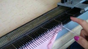 Частичное вязание на вязальной машине Нева-2