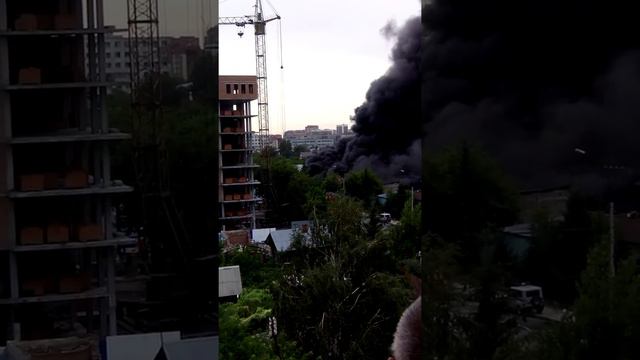 Пожар на Писарева Новосибирск 27.07.2015 часть 1