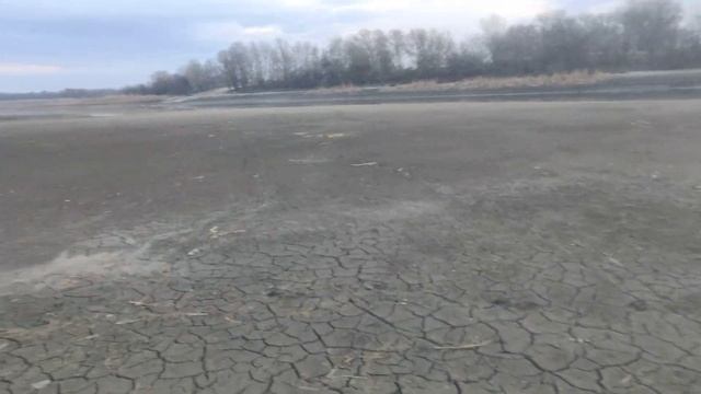 Открытие сезона жидкой воды, исчезнувшая река и нереальное течение
