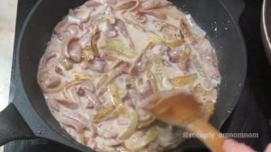 Как приготовить КАЛЬМАРЫ тушеные в сметане с луком?