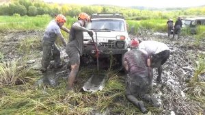 На что способен стандарт в болоте? Кольцевые гонки на приз клуба "OFF-Road Самара"